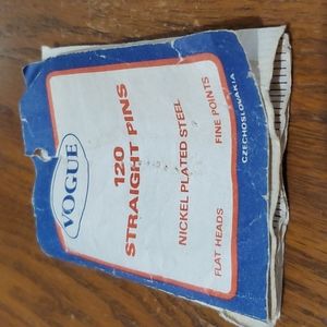 Vintage Vogue 120 Straight Pin Set